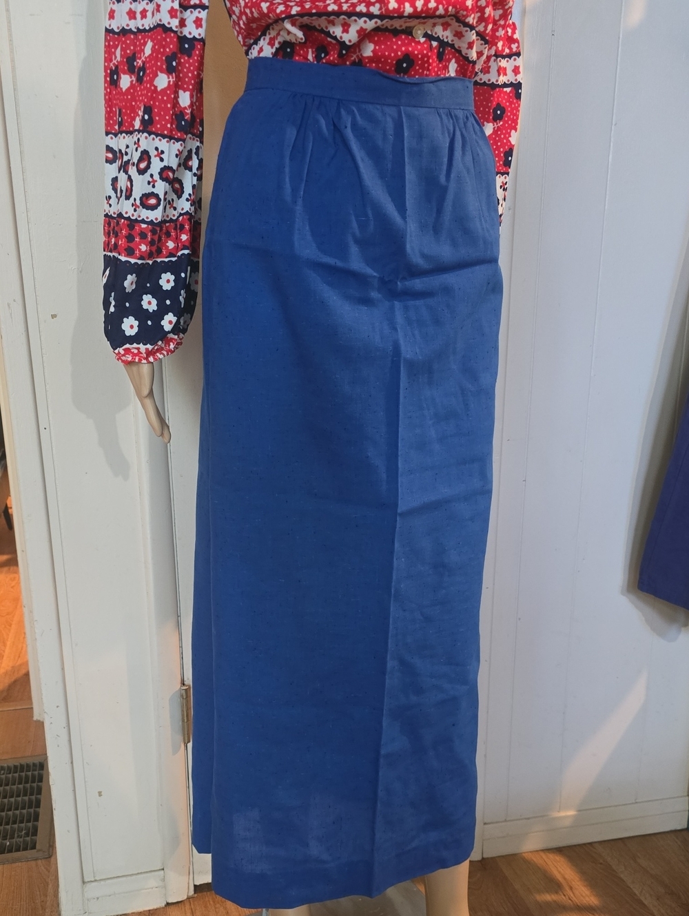 Classic 60"s Blue High-Waist Pencil Skirt - Shin Length